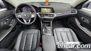 BMW 3-Series 320i Touring Luxury 2021 года из Южной Кореи