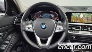BMW 3-Series 320i Touring Luxury 2021 года из Южной Кореи