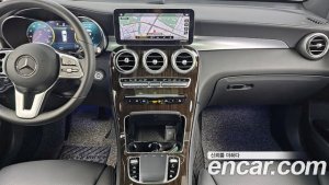 Mercedes-Benz GLC-Class GLC300 4MATIC 2020 года из Южной Кореи