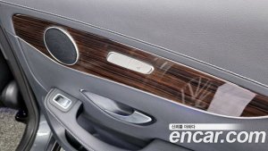 Mercedes-Benz GLC-Class GLC300 4MATIC 2020 года из Южной Кореи