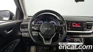 Kia Stonic 1.4 2020 года из Южной Кореи