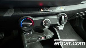 Kia Stonic 1.4 2020 года из Южной Кореи