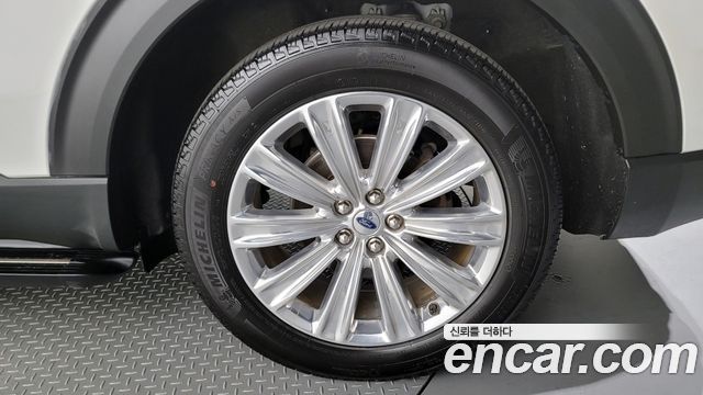 36137472_005.jpg Ford Explorer 2.3 Limited 4WD 2021 года из Южной Кореи