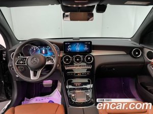 Mercedes-Benz GLC-Class GLC220 d 4MATIC Coupe 2021 года из Южной Кореи