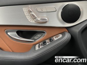 Mercedes-Benz GLC-Class GLC220 d 4MATIC Coupe 2021 года из Южной Кореи