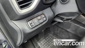 Hyundai Venue 1.6 Modern 2021 года из Южной Кореи