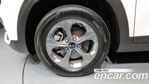 Kia Seltos Бензин 1.6 Turbo 2WD 2022 года из Южной Кореи