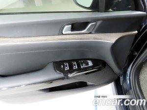 Kia K5 2.0 2021 года из Южной Кореи