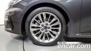 Kia K5 2.0 2020 года из Южной Кореи