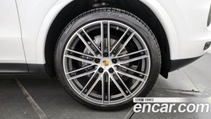 Porsche Cayenne 3.0 2020 года из Южной Кореи