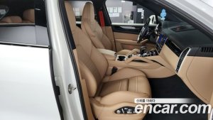 Porsche Cayenne 3.0 2020 года из Южной Кореи