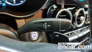 Mercedes-Benz GLC-Class GLC300 4MATIC Premium 2020 года из Южной Кореи