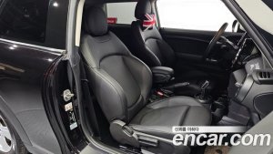 Mini Cooper DEFAULT 2020 года из Южной Кореи