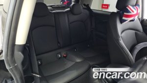 Mini Cooper DEFAULT 2020 года из Южной Кореи