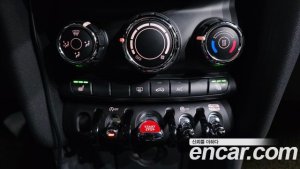 Mini Cooper DEFAULT 2020 года из Южной Кореи