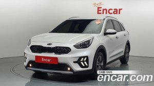 Kia Niro 1.6 HEV 2020 года из Южной Кореи