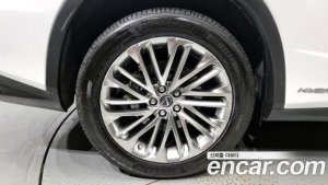 Lexus RX Executive 2021 года из Южной Кореи