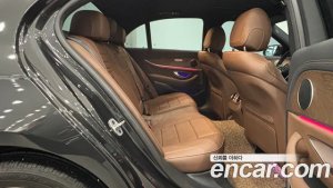Mercedes-Benz E-Class E220d 4MATIC Exclusive 2021 года из Южной Кореи