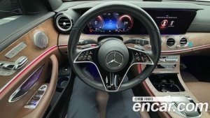 Mercedes-Benz E-Class E220d 4MATIC Exclusive 2021 года из Южной Кореи