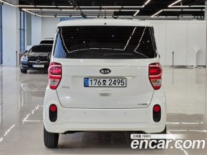 Kia RAY Facelift 2021 года из Южной Кореи