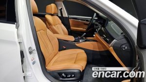 BMW 5-Series 520i Luxury 2021 года из Южной Кореи