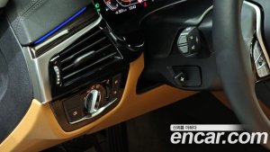 BMW 5-Series 520i Luxury 2021 года из Южной Кореи