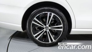 Mercedes-Benz E-Class E250 Avantgarde 2021 года из Южной Кореи