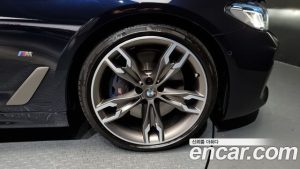 BMW 5-Series M550i xDrive 2021 года из Южной Кореи
