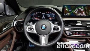 BMW 5-Series M550i xDrive 2021 года из Южной Кореи