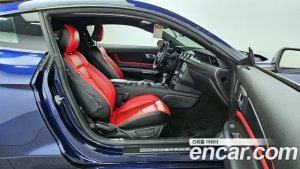 Ford Mustang Coupe 2020 года из Южной Кореи