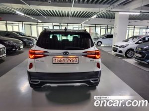Kia Seltos Дизель 1.6 2WD 2020 года из Южной Кореи