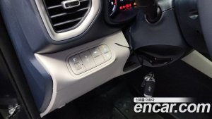 Hyundai Venue 1.6 Flux 2021 года из Южной Кореи