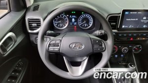 Hyundai Venue 1.6 Smart 2021 года из Южной Кореи