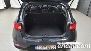 Hyundai Venue 1.6 Smart 2021 года из Южной Кореи