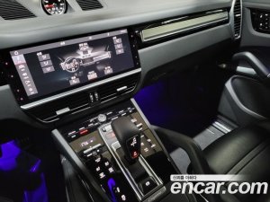 Porsche Cayenne 4.0 Turbo 2020 года из Южной Кореи