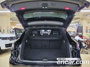 Porsche Cayenne 4.0 Turbo 2020 года из Южной Кореи
