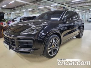 Porsche Cayenne 4.0 Turbo 2020 года из Южной Кореи