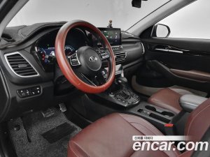 Kia Seltos Бензин 1.6 Turbo 2WD 2020 года из Южной Кореи
