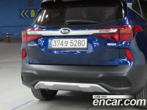 Kia Seltos Бензин 1.6 Turbo 2WD 2021 года из Южной Кореи