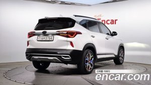 Kia Seltos Бензин 1.6 Turbo 2WD 2020 года из Южной Кореи