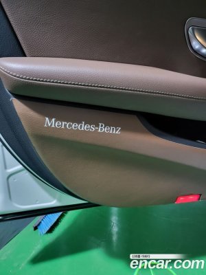 Mercedes-Benz E-Class E350 4MATIC Avantgarde 2021 года из Южной Кореи
