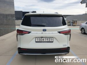 Toyota Sienna 2.5 HYBRID 2WD 2021 года из Южной Кореи