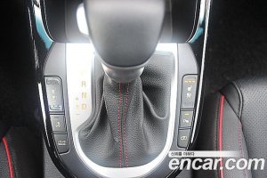 Kia K3 1.6 Turbo GT 5Door 2022 года из Южной Кореи