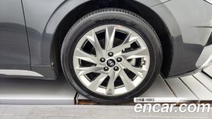 Hyundai Grandeur Calligraphy 2022 года из Южной Кореи