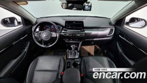 Kia Seltos Дизель 1.6 2WD 2020 года из Южной Кореи
