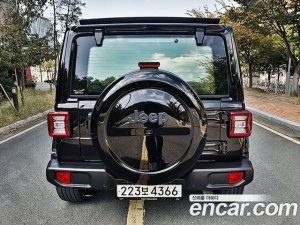 Jeep Wrangler 2.0 Overland Unlimited Top 4Door 2021 года из Южной Кореи