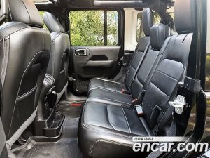 Jeep Wrangler 2.0 Overland Unlimited Top 4Door 2021 года из Южной Кореи