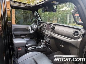 Jeep Wrangler 2.0 Overland Unlimited Top 4Door 2021 года из Южной Кореи