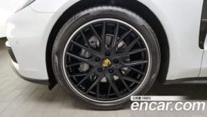 Porsche Panamera 3.0 AWD 2020 года из Южной Кореи