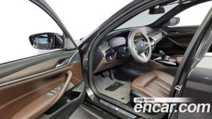 BMW 5-Series 520i M Sport 2020 года из Южной Кореи